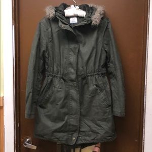 Jacket with fishtail back